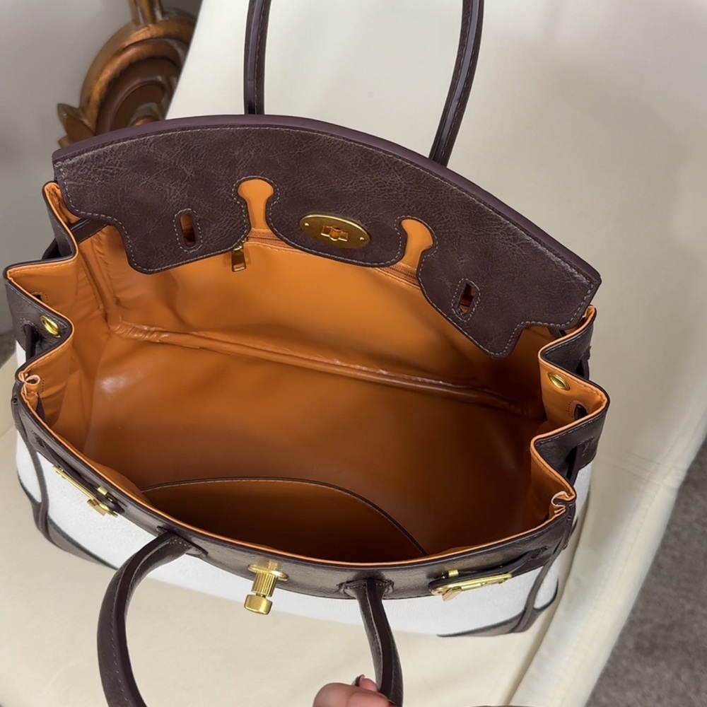 VELANTRA WEEKENDER: Elegant Brown and Cream Women's Handbag - Picture 13 of 16